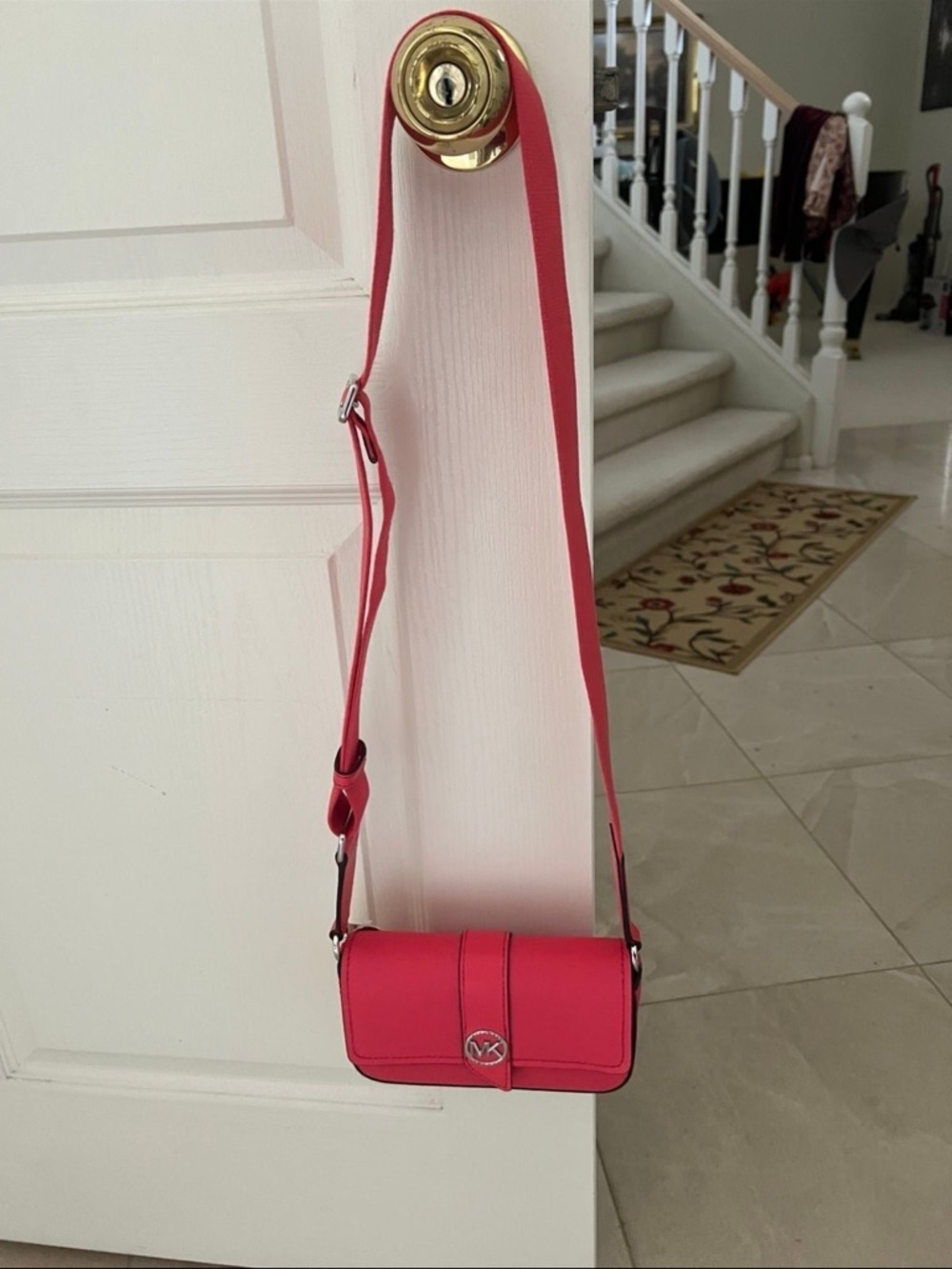 Michael Kors Hot Pink Leather Extra Small Crossbody Bag - Picture 3 of 10
